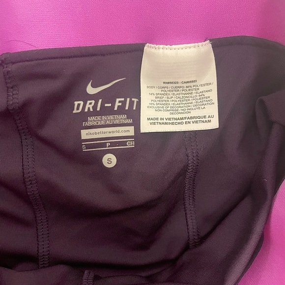 Nike Running Shorts - Picture 4 of 4